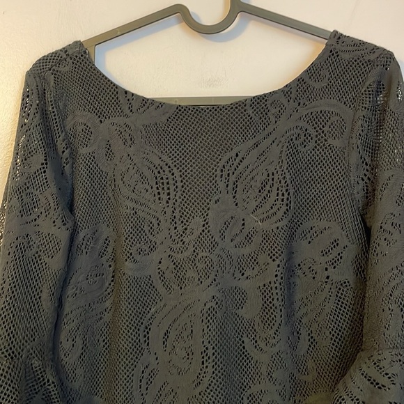 Lilly Pulitzer LIANA TOP IN COCONUT JELLYFISH CRITTER CROCHET Black size XS - Picture 3 of 16